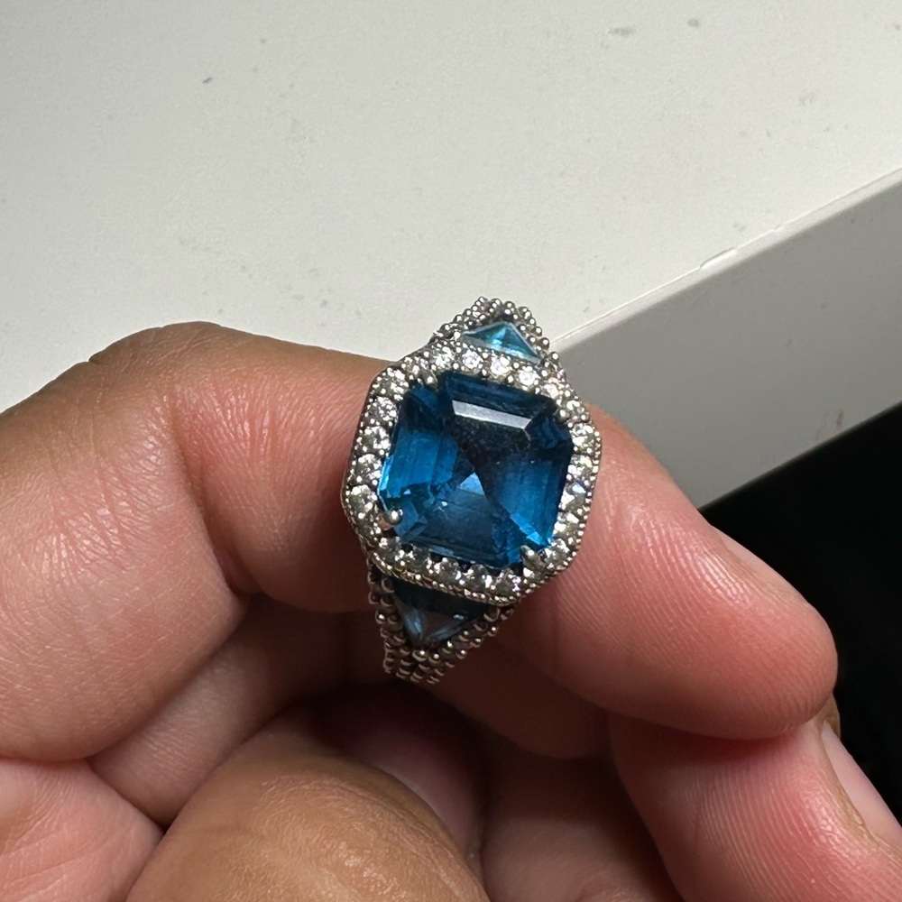 Judith Ripka Sterling silver ring